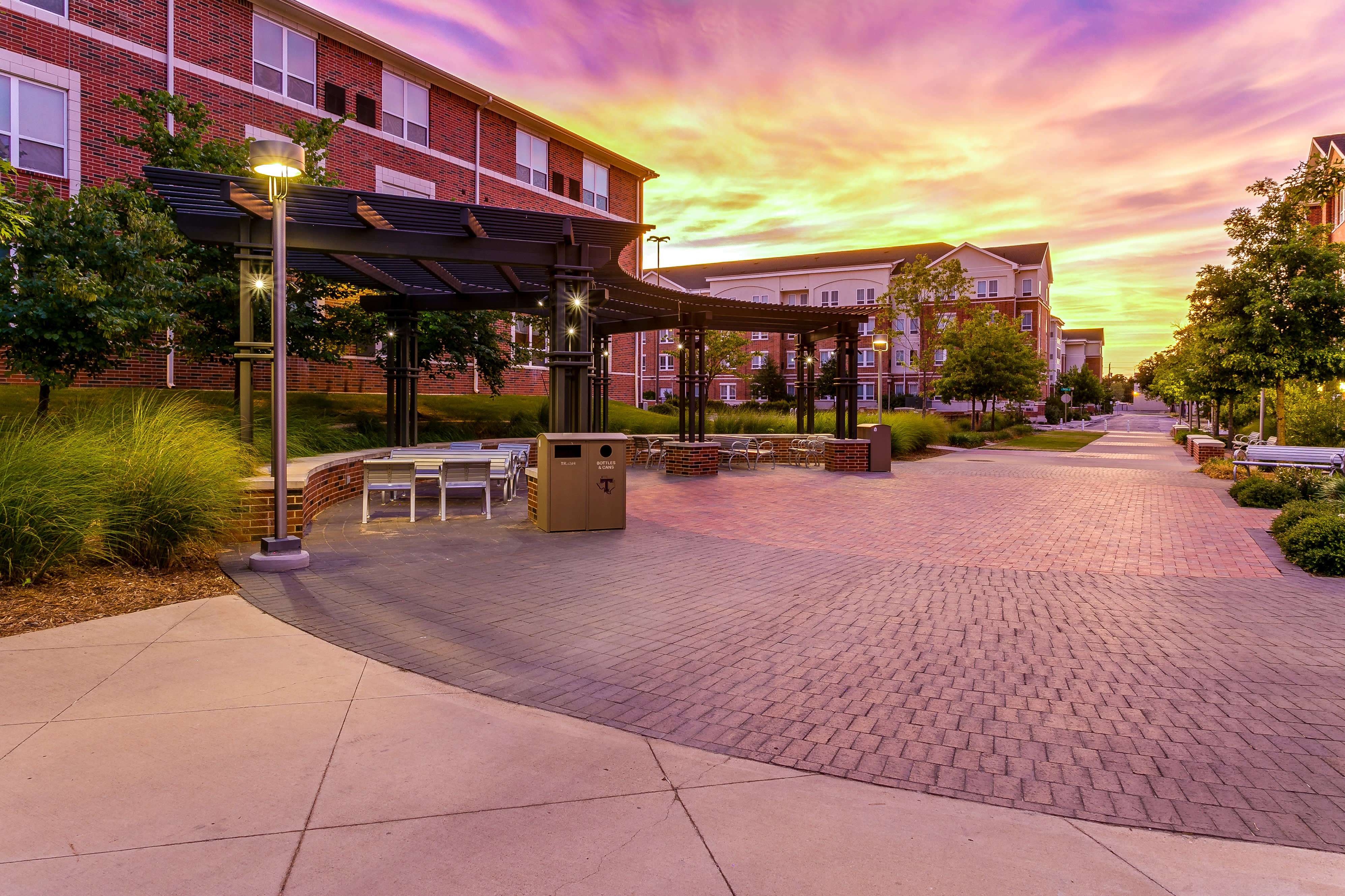 complimenting the existing color pallet found throughout the campus